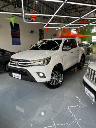 TOYOTA HILUX 2.8 SRX 4X4 CD 16V DIESEL 4P AUTOMÁTICO